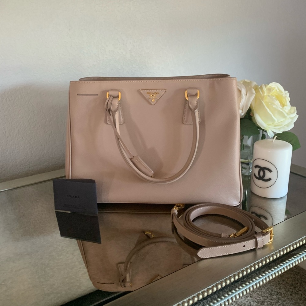 ✨Prada✨